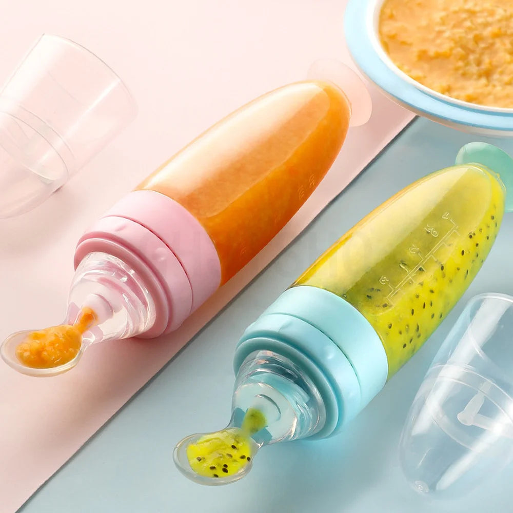 Silicone Squeeze Feeder With Spoon